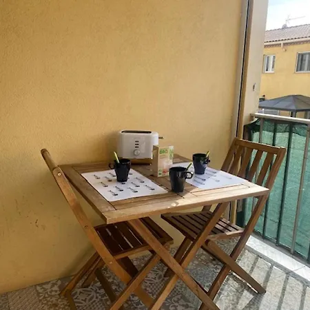 Saint-pierre-la-mer : T2 Avec Piscine, Parking, Clim, Terrasse - 4 Pers. - Fr-1-795-26 Apartment *