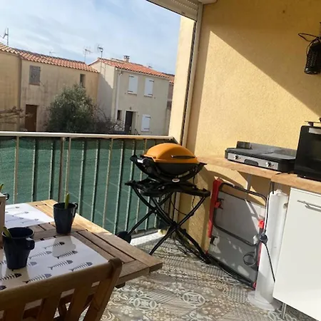 Saint-pierre-la-mer : T2 Avec Piscine, Parking, Clim, Terrasse - 4 Pers. - Fr-1-795-26 Apartment